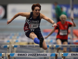 Lire la suite à propos de l’article Senior et championne d&rsquo;Europe en athlétisme :  portrait d&rsquo;Eliane Piret, 72 ans !